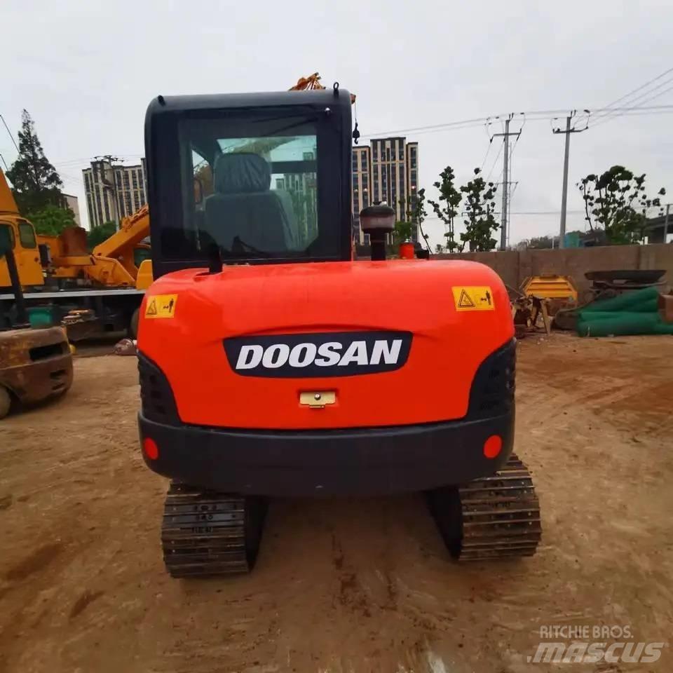 Doosan DH60-7 Excavatoare pe șenile
