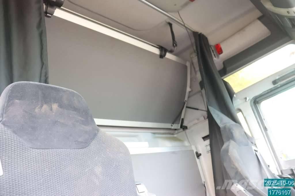 MAN TGX 26.440 Cabine si interior