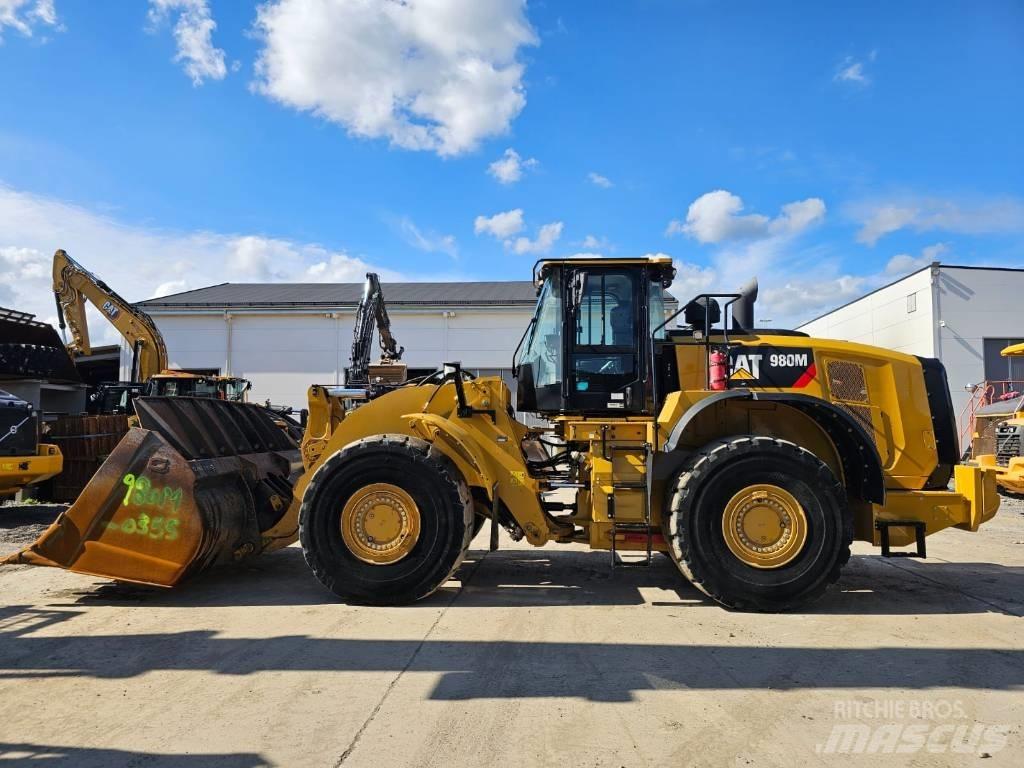 CAT 980M Incarcator pe pneuri