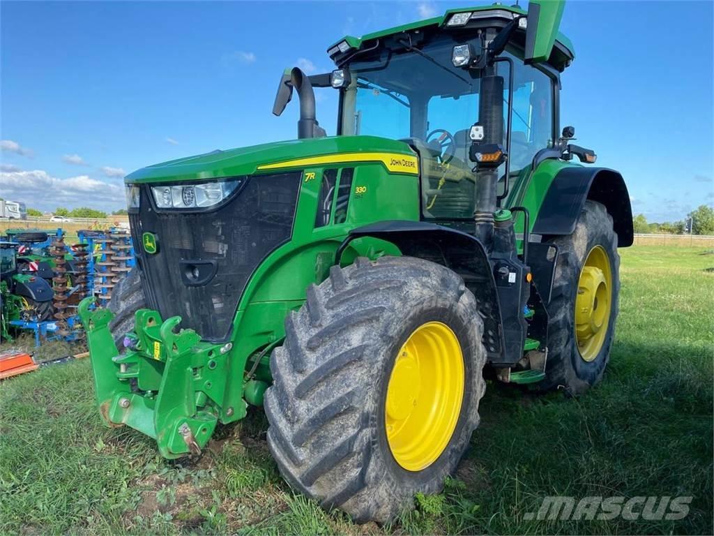 John Deere 7R 330 Tractoare