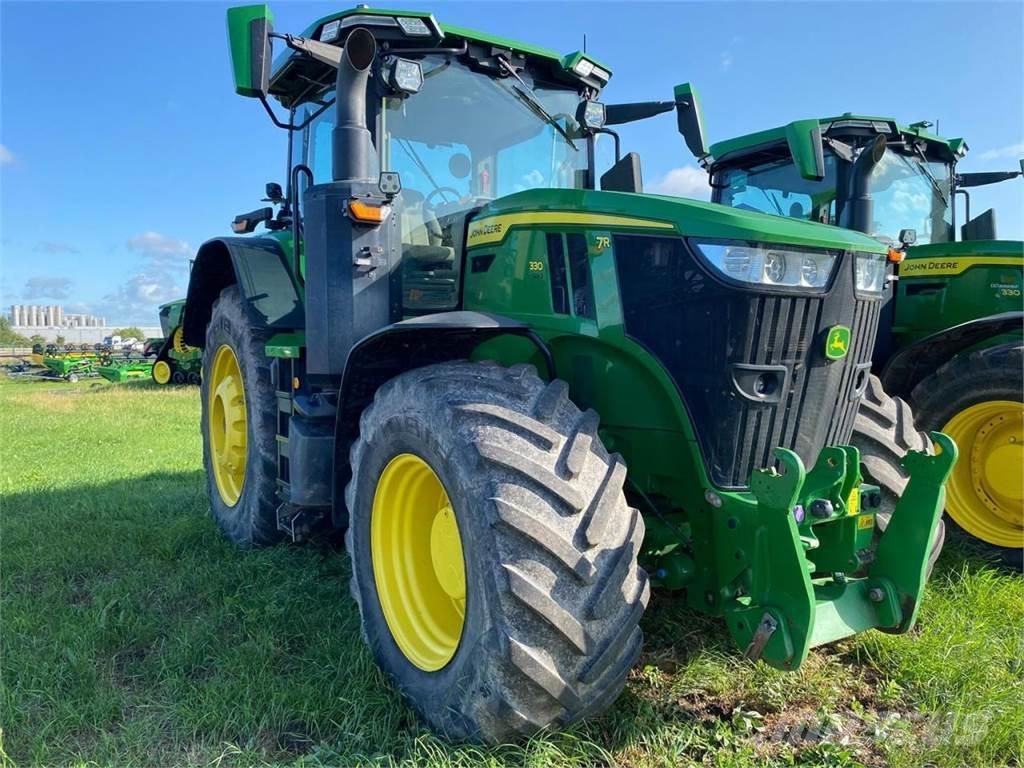 John Deere 7R 330 Tractoare