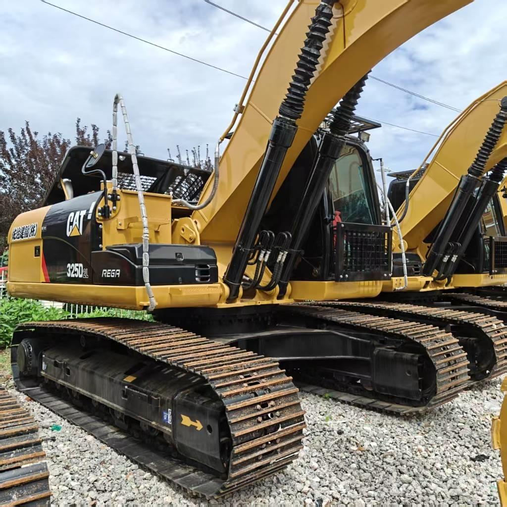 CAT 325D Excavatoare pe șenile
