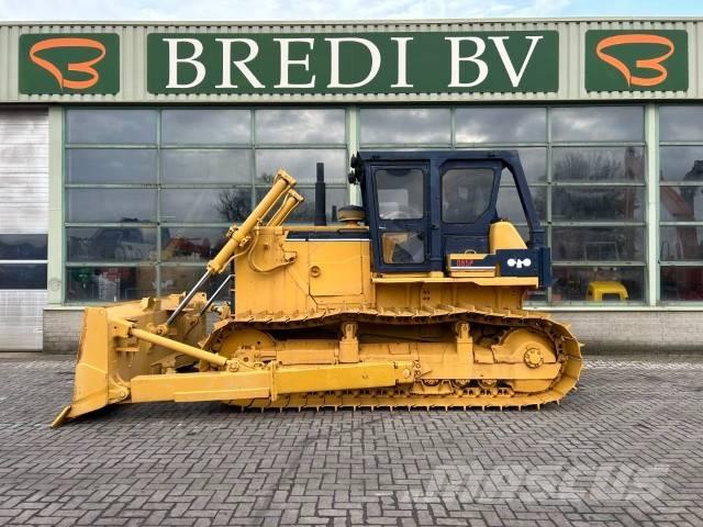 Komatsu D 85 P-18 Buldozere pe senile