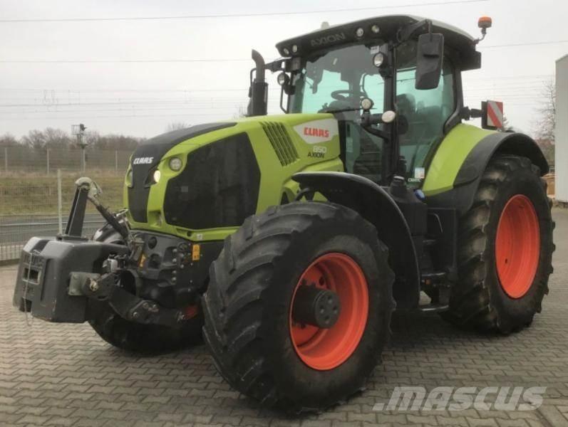 CLAAS AXION 850 Tractoare