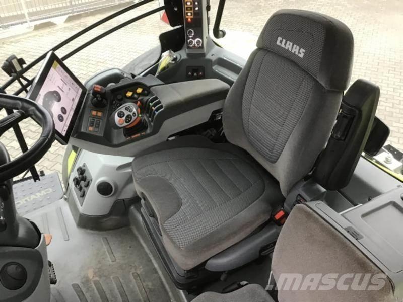 CLAAS AXION 850 Tractoare