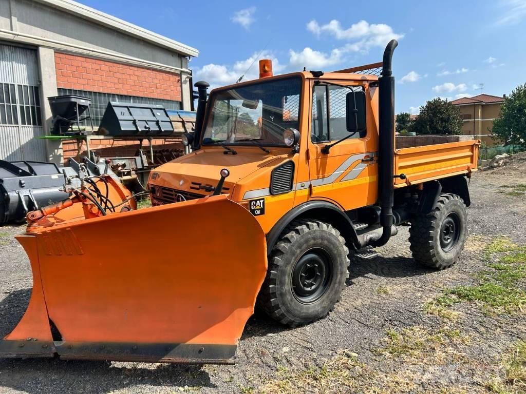 Mercedes-Benz unimog Autocamioane