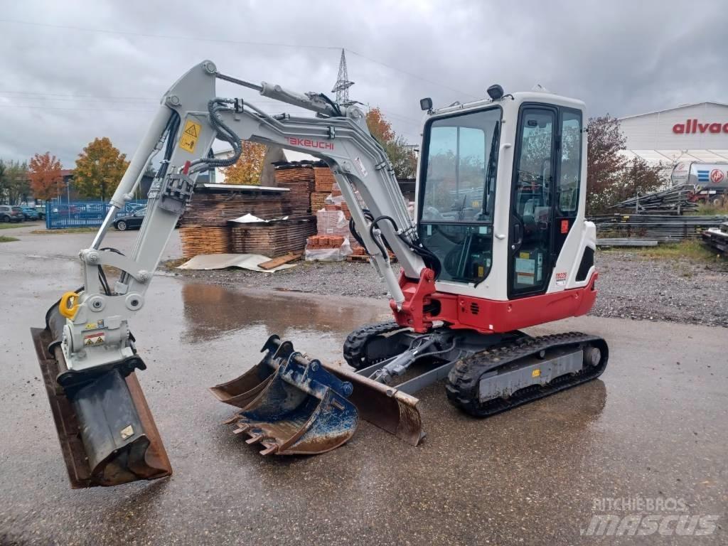 Takeuchi TB 225 Mini excavatoare < 7t