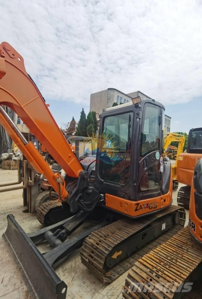 Hitachi ZX65 Mini excavatoare < 7t