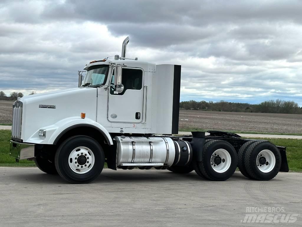 Kenworth T800 Autotractoare