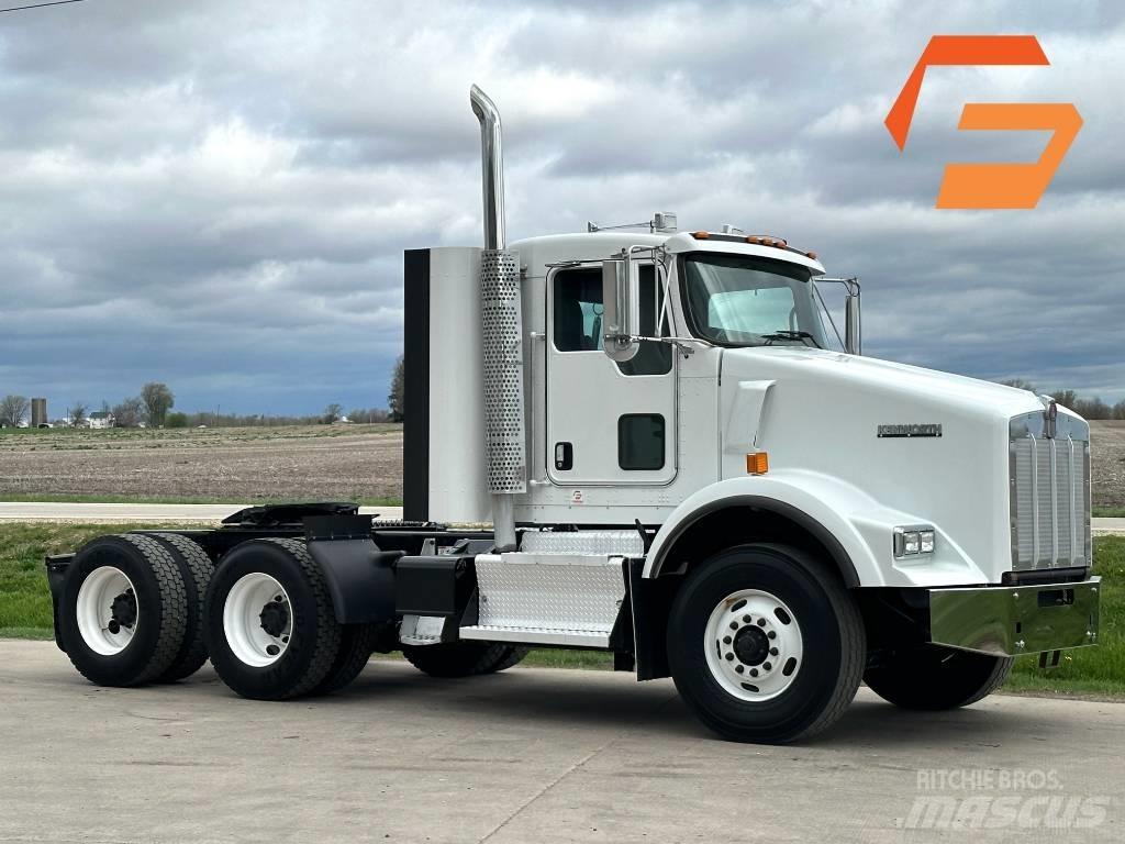 Kenworth T800 Autotractoare