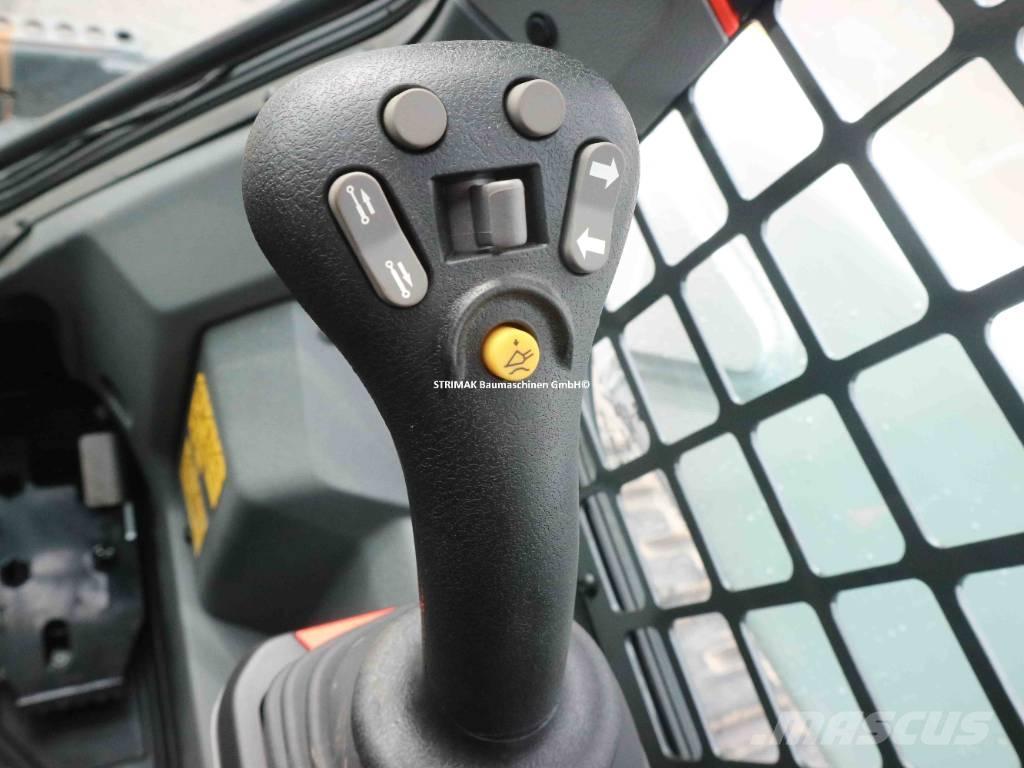 Bobcat T 76 Încarcatoare cu excavator