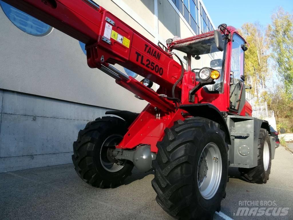 Taian 2500 Încărcătoare pe roți telescopice