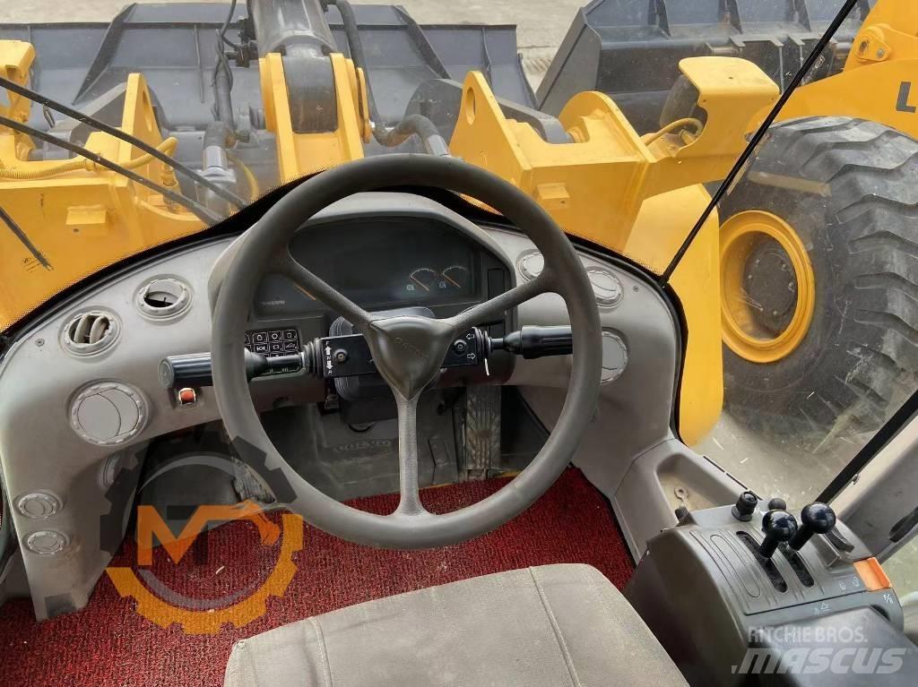 Volvo L 105 Incarcator pe pneuri