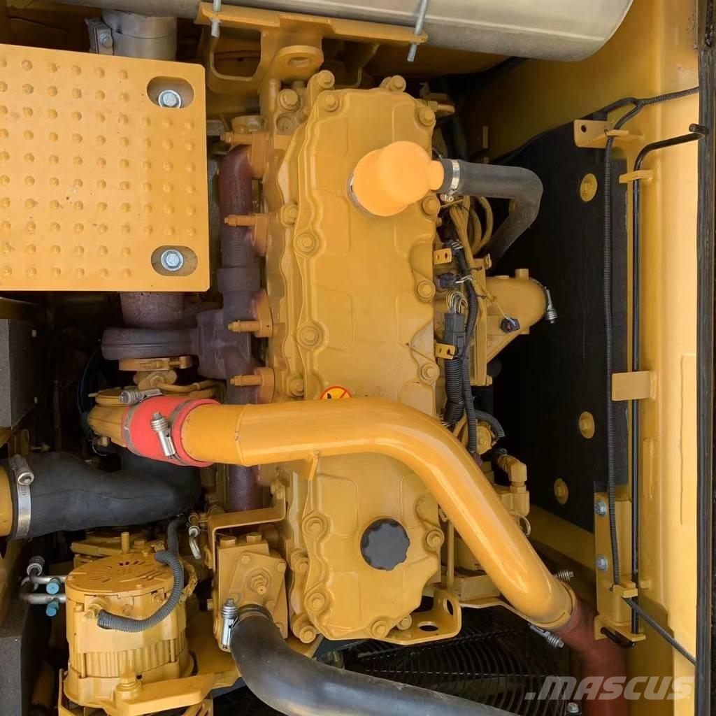 CAT 329 E Excavatoare pe șenile

