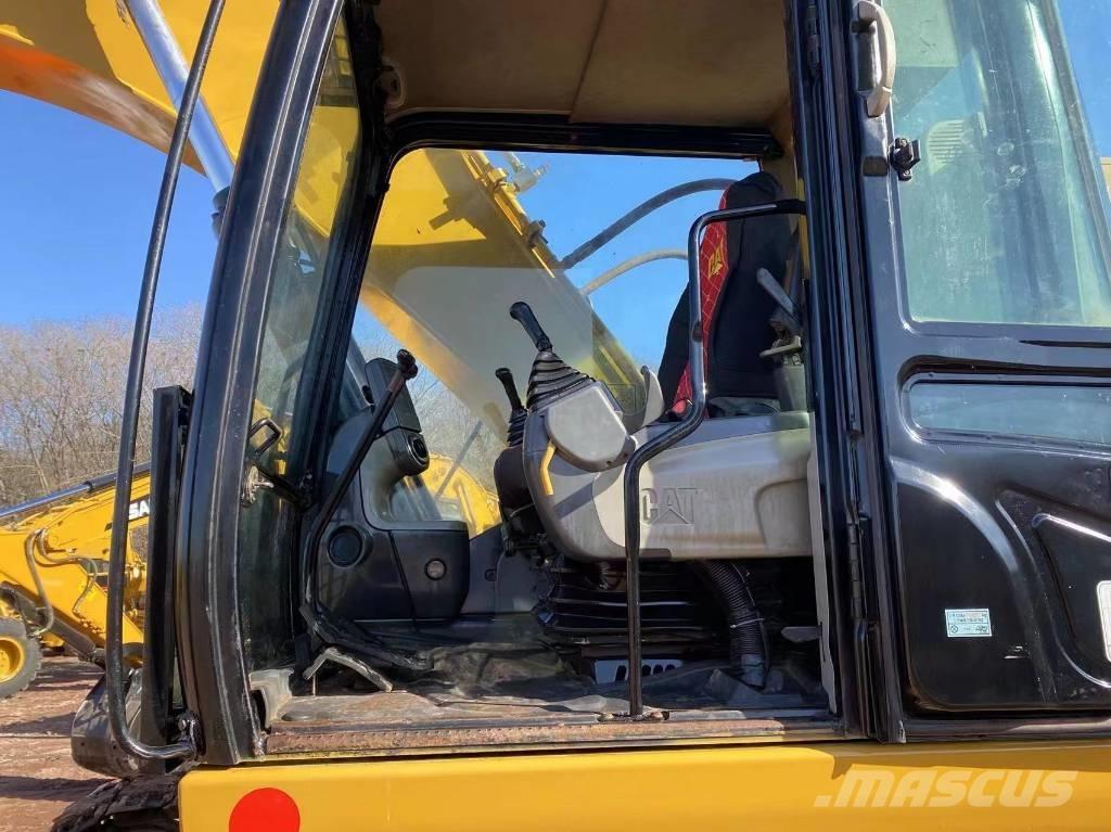 CAT 325D Excavatoare pe șenile
