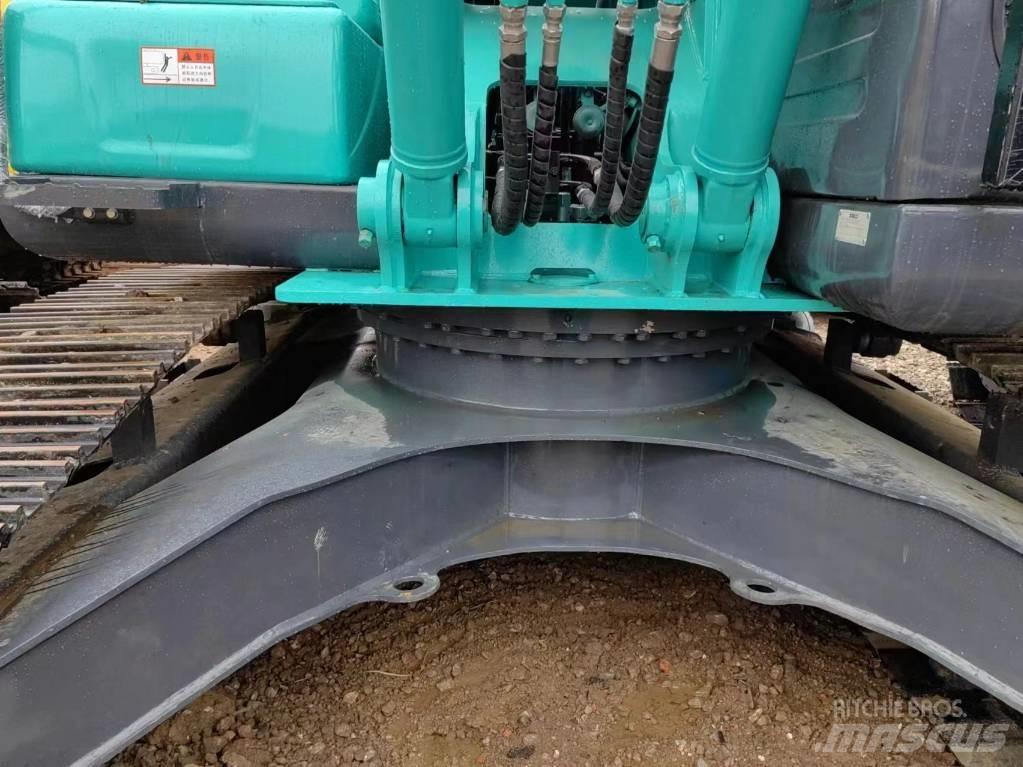 Kobelco SK200超8 Excavatoare pe șenile
