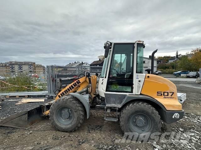 Liebherr L 507 Incarcator pe pneuri