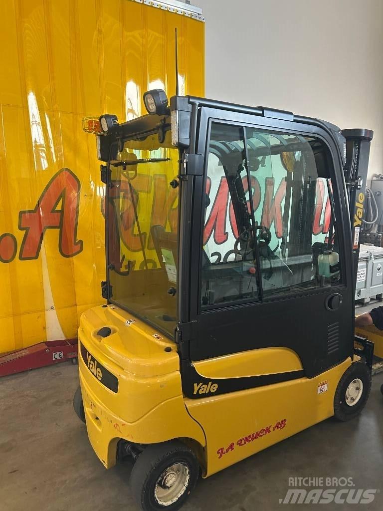 Yale ERP 16 VF Stivuitor electric