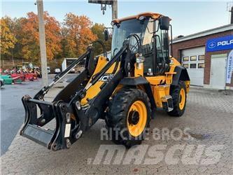 JCB 411 HT Incarcator pe pneuri