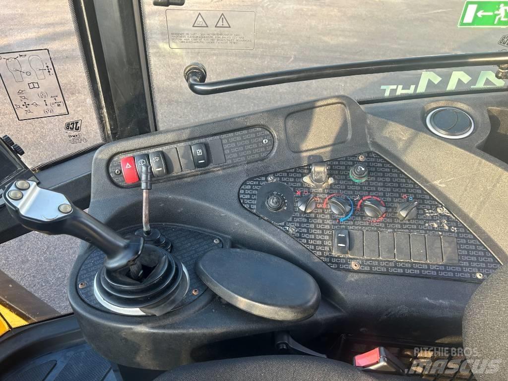 JCB 411 HT Incarcator pe pneuri