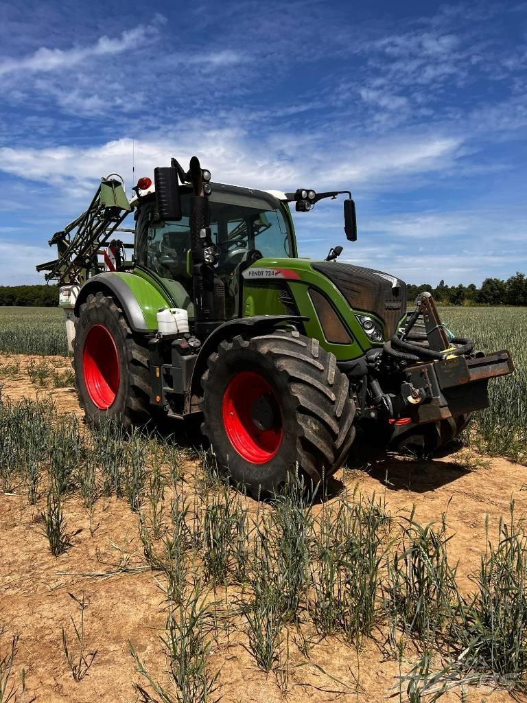 Fendt 724 Profi Tractoare
