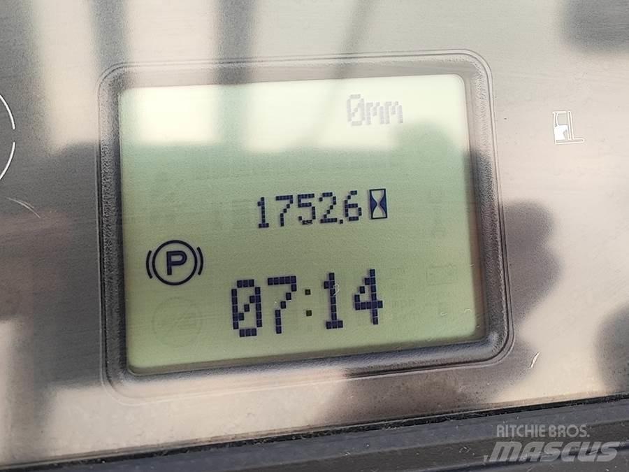 Linde R20B-01 Stivuitoare cu patru brate