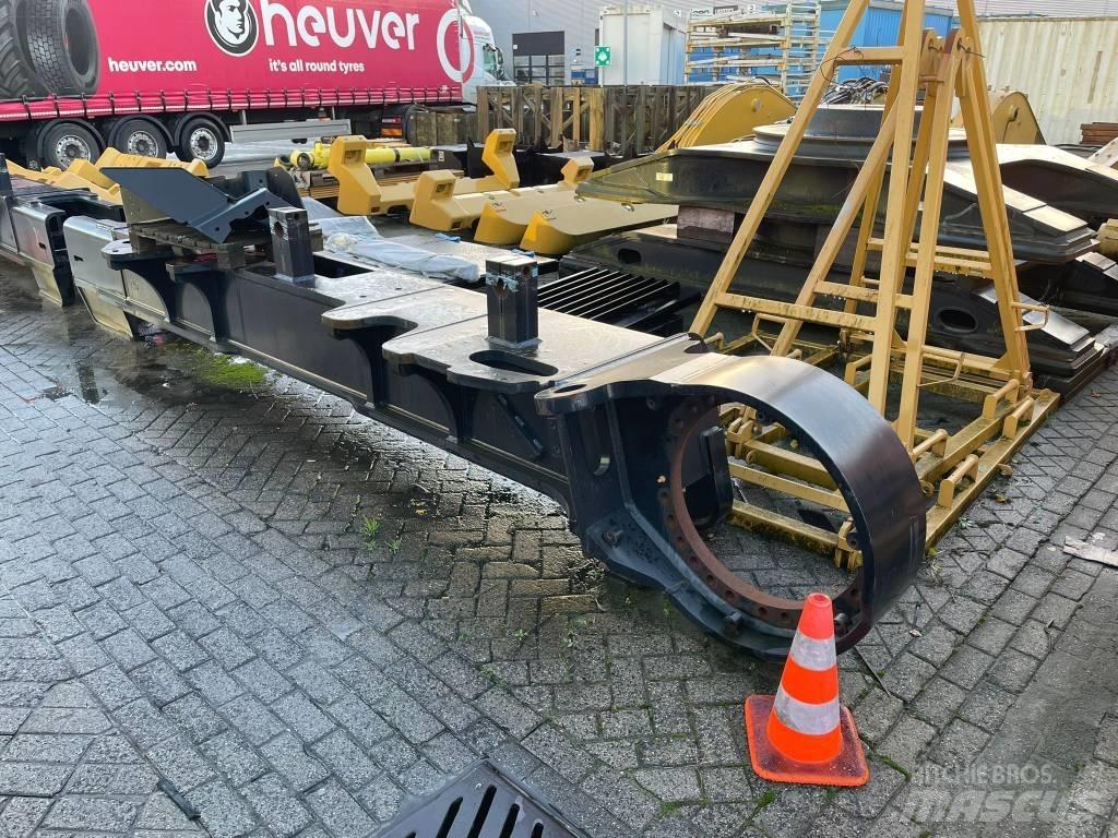 CAT 390 F L Sasiuri si suspensii