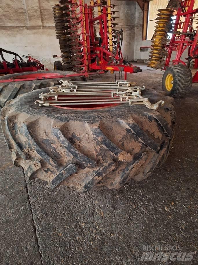 Fendt Vario 828 Tractoare