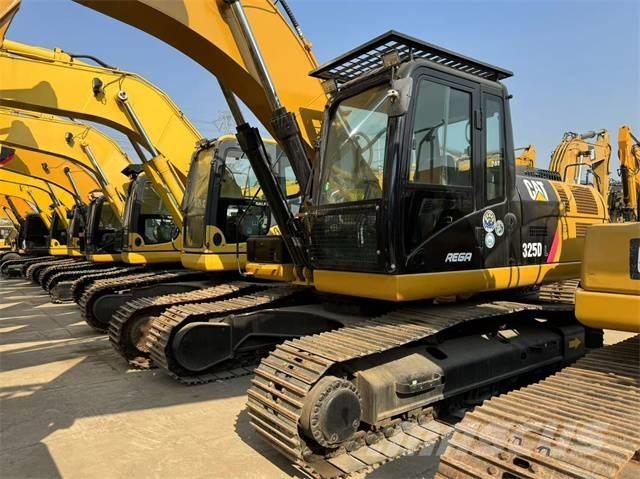 CAT 325 D L Excavatoare pe șenile
