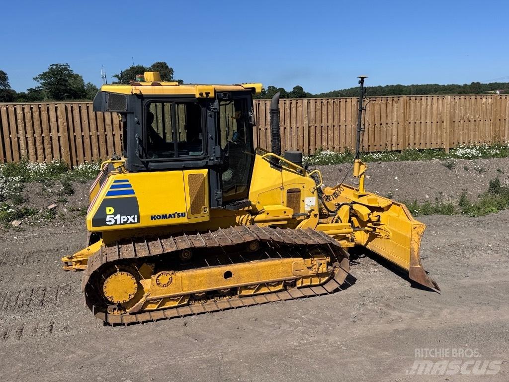Komatsu D 51 PX Buldozere pe senile