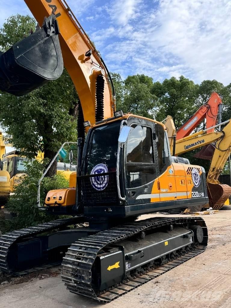 Hyundai 220LC-9S Excavatoare 7t - 12t