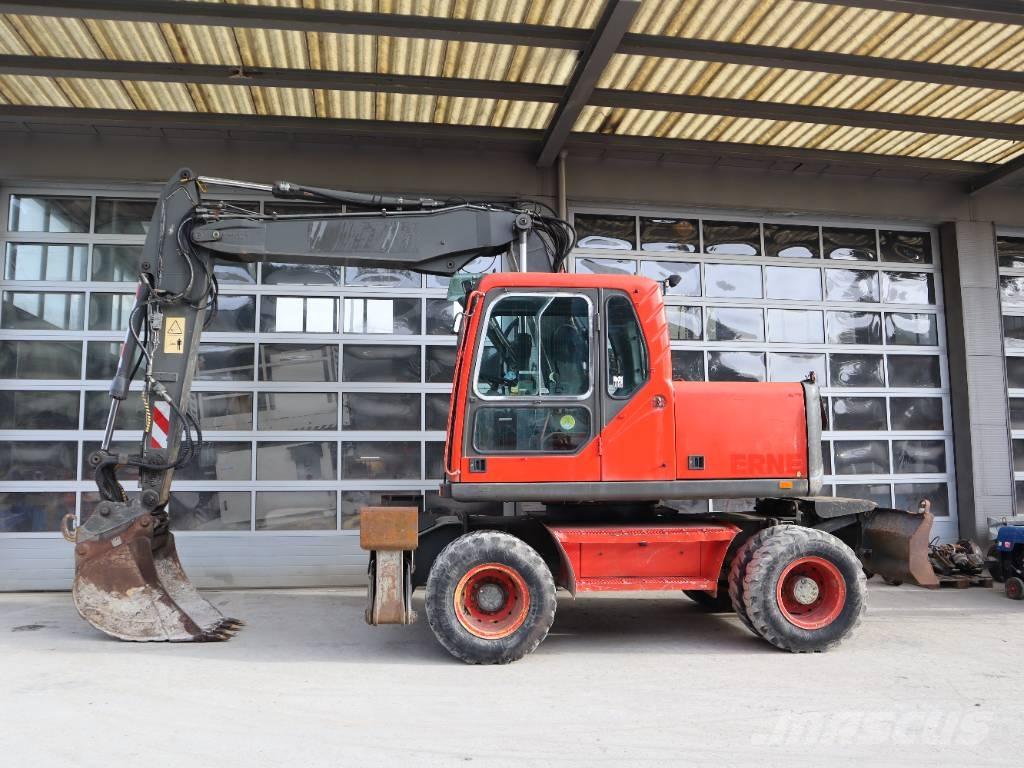 Volvo EW 140 B Excavatoare cu roti