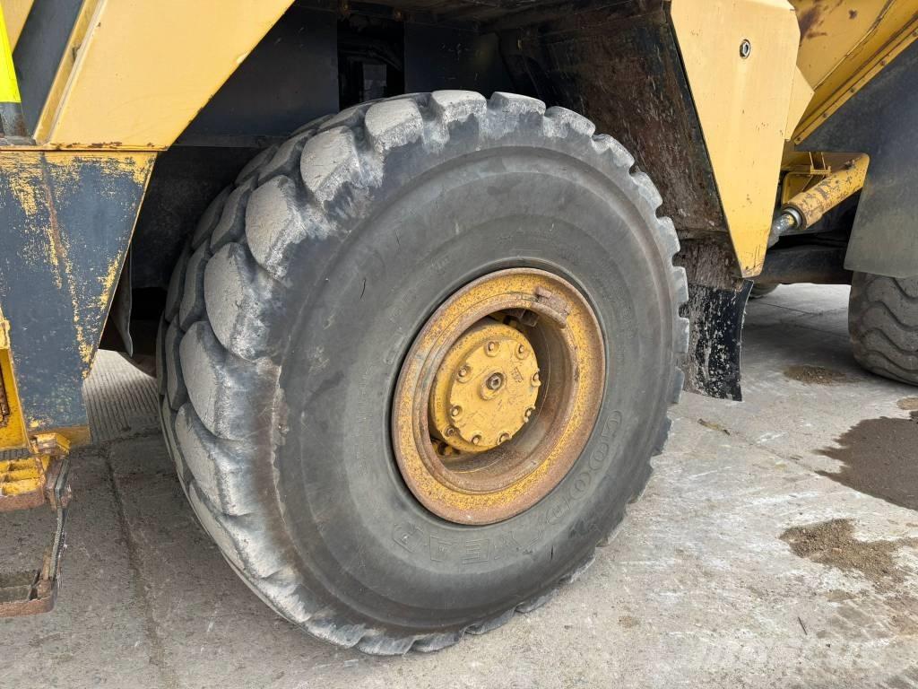 Komatsu HM 350-1 Transportoare articulate