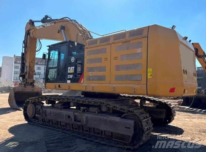 CAT 374FL Excavatoare pe șenile
