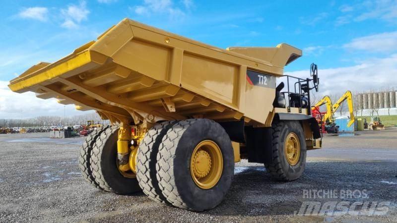 CAT 772 Camioane cu basculante rigide