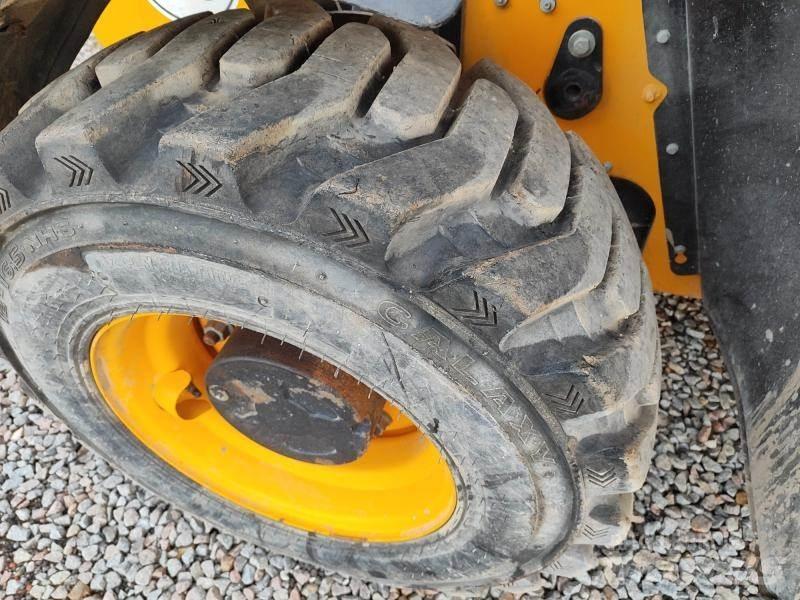 JCB 525-60 Incarcator pe pneuri