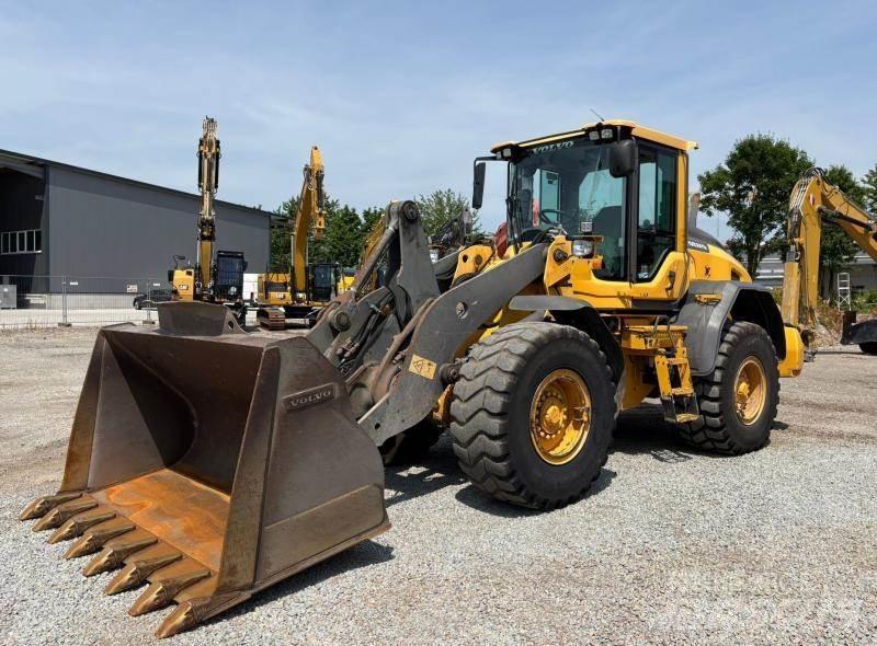 Volvo L90H Incarcator pe pneuri