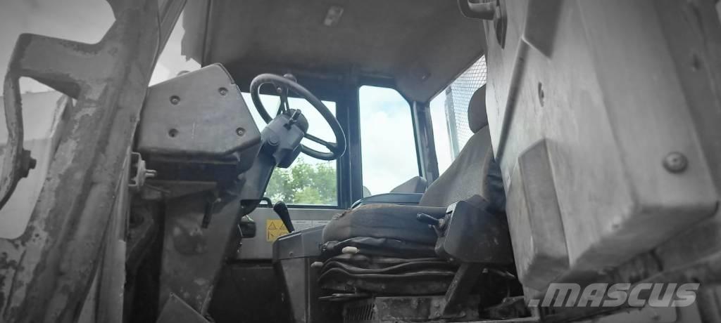 Komatsu HM 300-2 Transportoare articulate