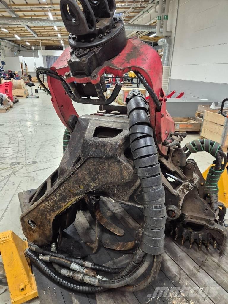 Komatsu C 144 Capete pentru culegatoare