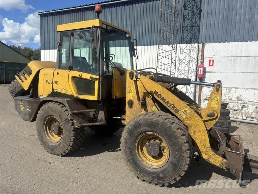 Komatsu WA90-3 Incarcatoare multifunctionale