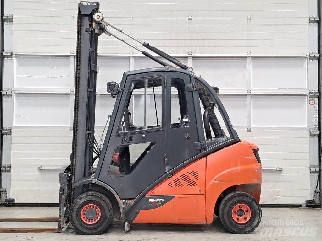 Linde H25D-02 Stivuitor diesel