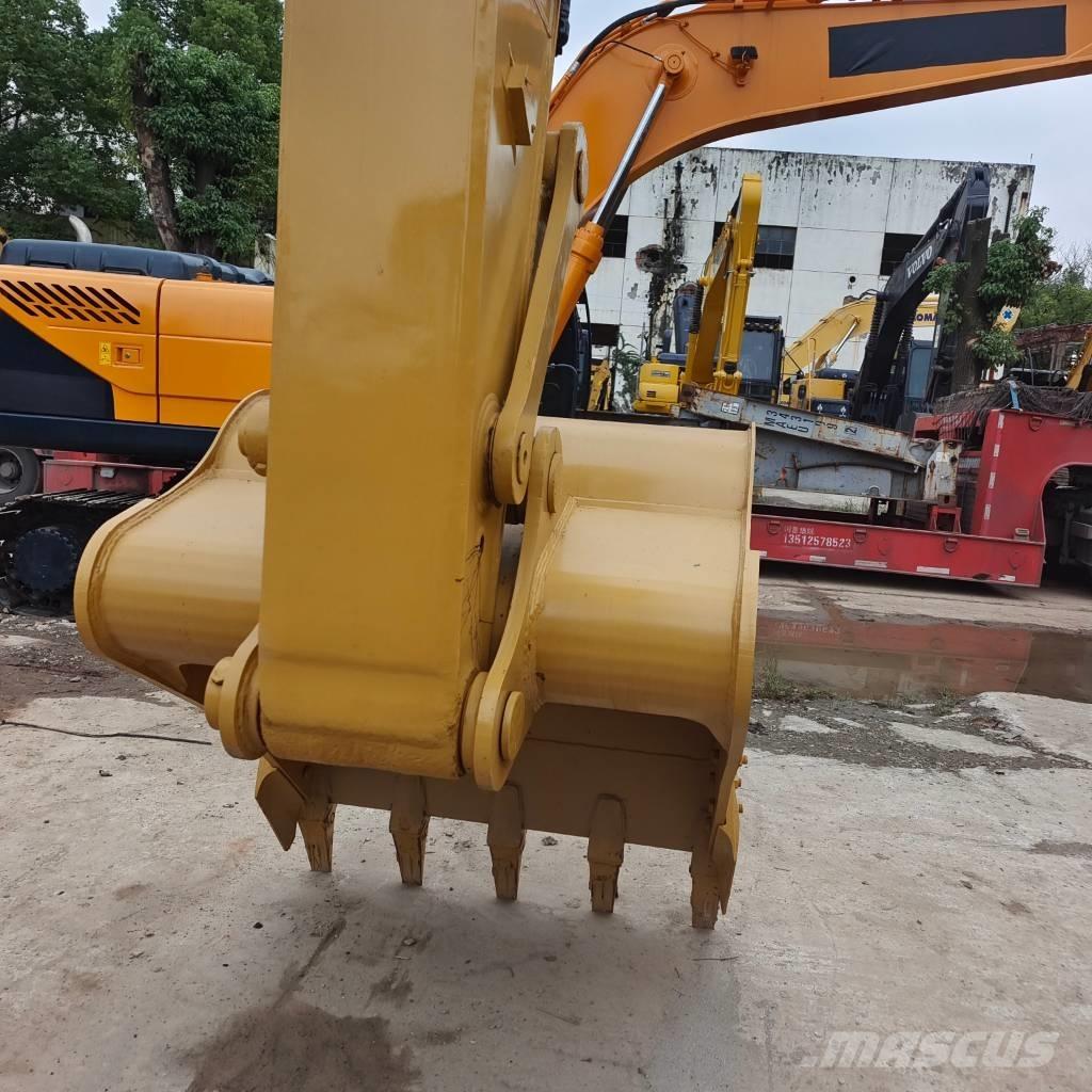CAT 320 D Excavatoare pe șenile
