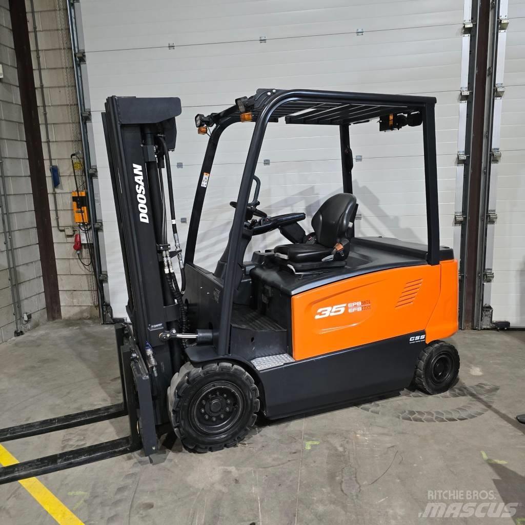 Doosan B 35 X-7 Stivuitor electric