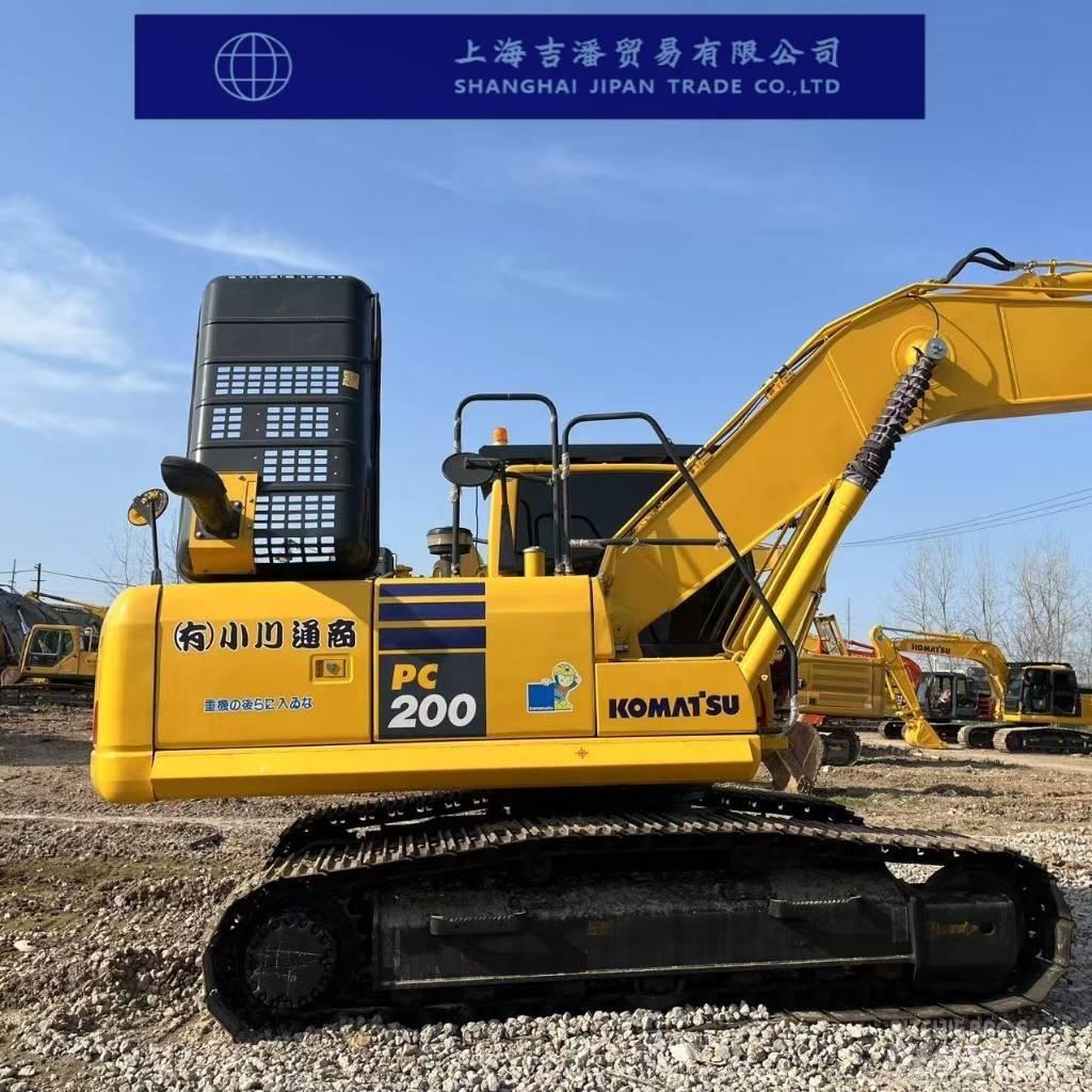 Komatsu PC 200-8 Excavatoare 7t - 12t
