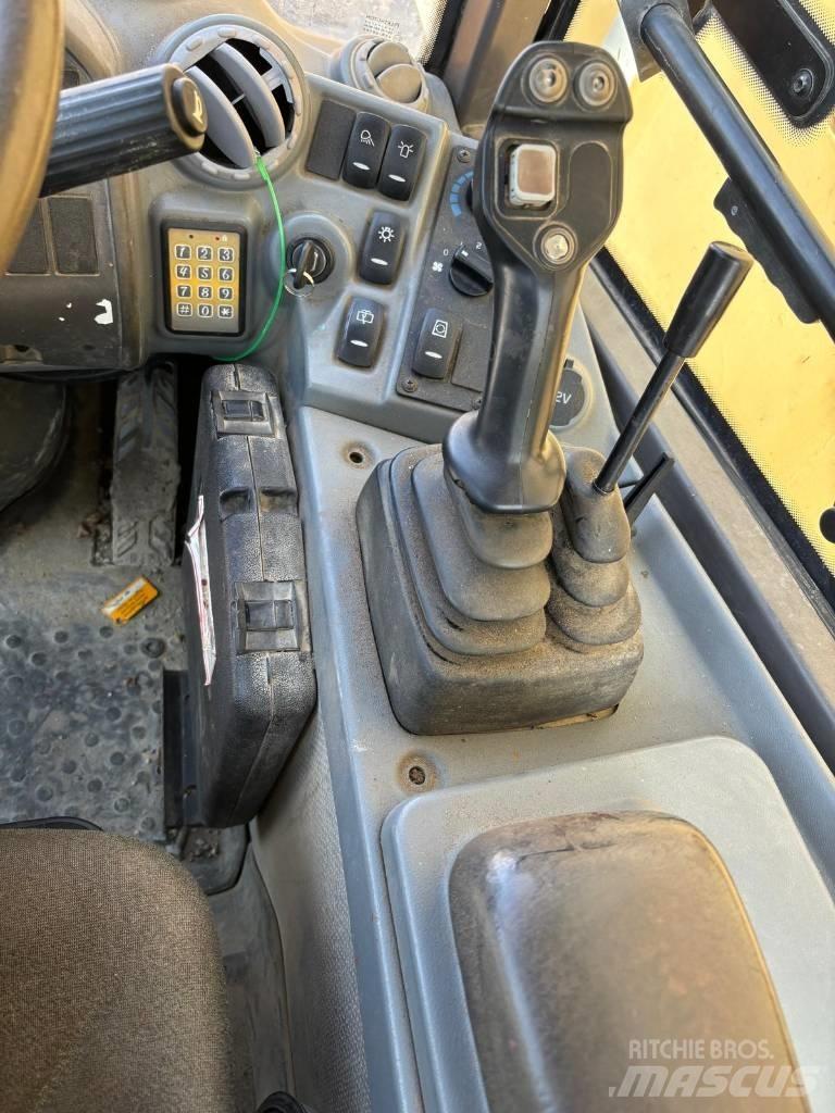 Volvo L 25 F Incarcator pe pneuri