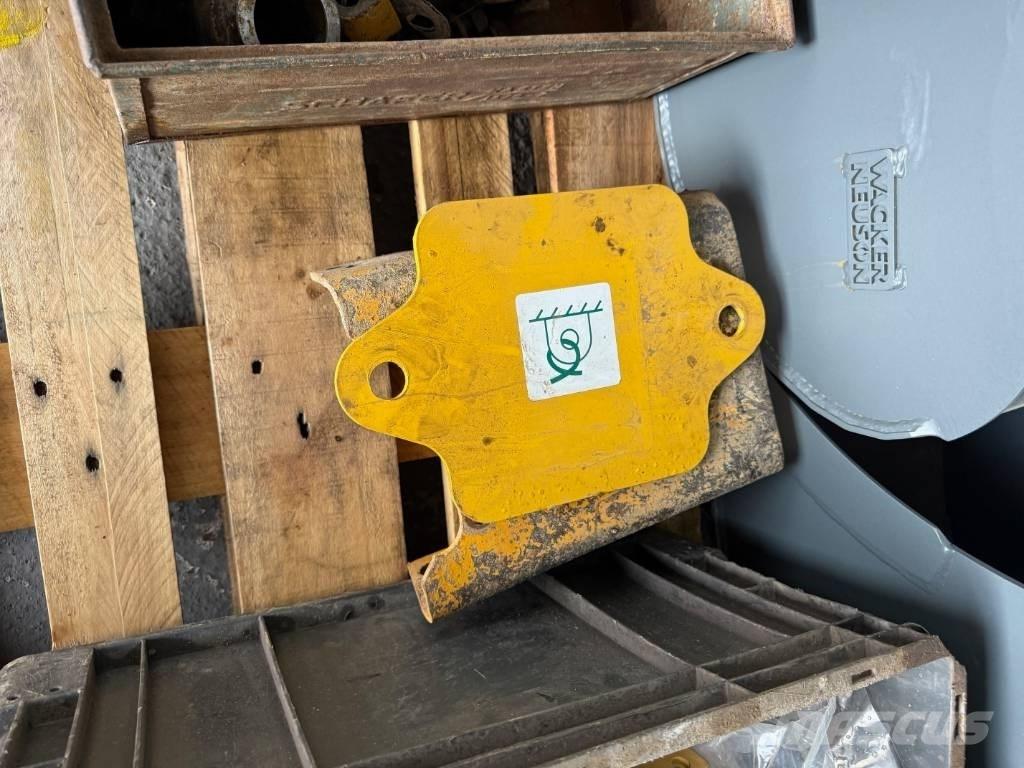 Komatsu D 65 EX-12 Buldozere pe senile