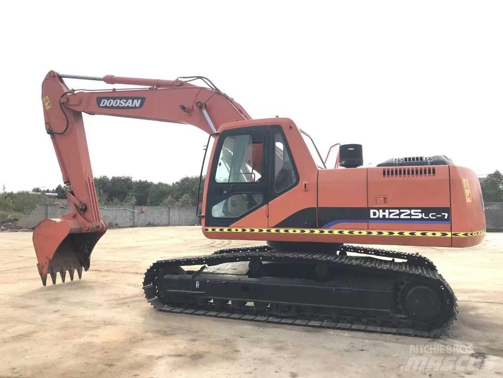 Doosan DH 225 LC-9 Excavatoare pe șenile
