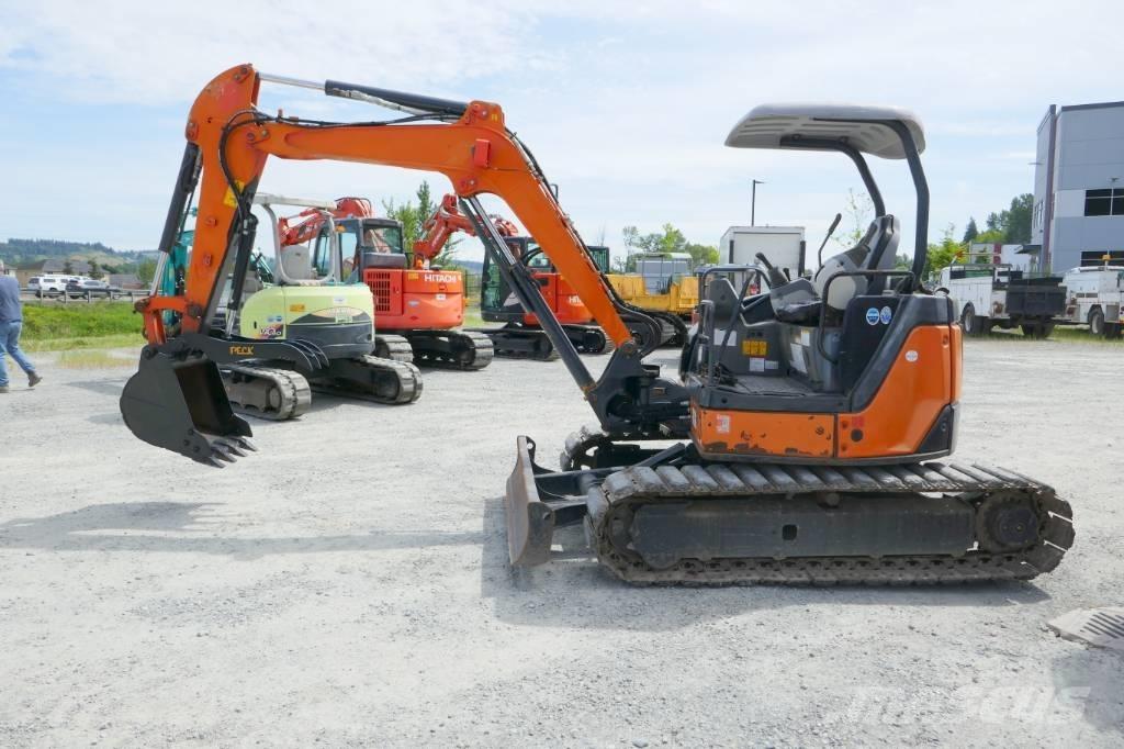 Hitachi ZX40U-3 Mini excavatoare < 7t