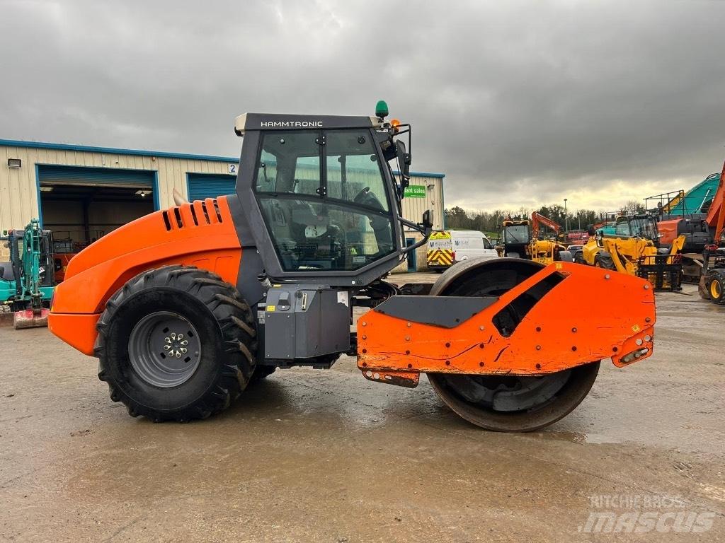 Hamm H13i Compactoare monocilindrice