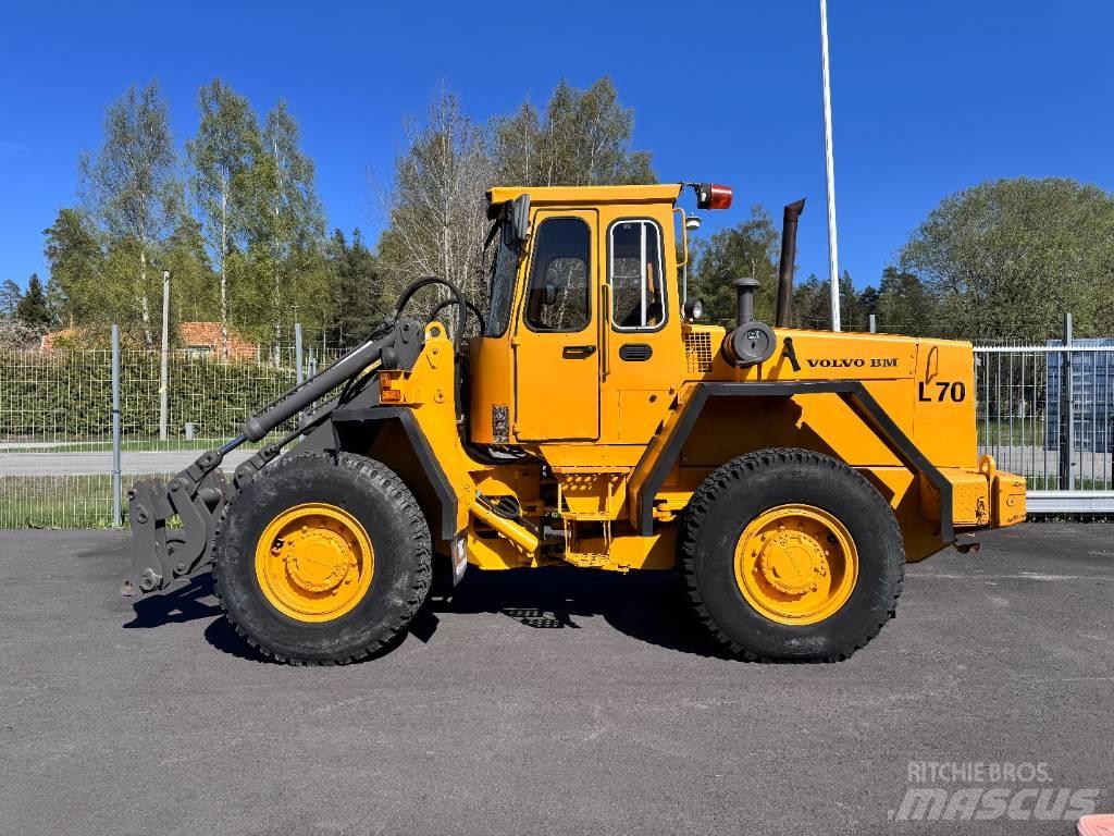 Volvo BM L 70 Incarcator pe pneuri